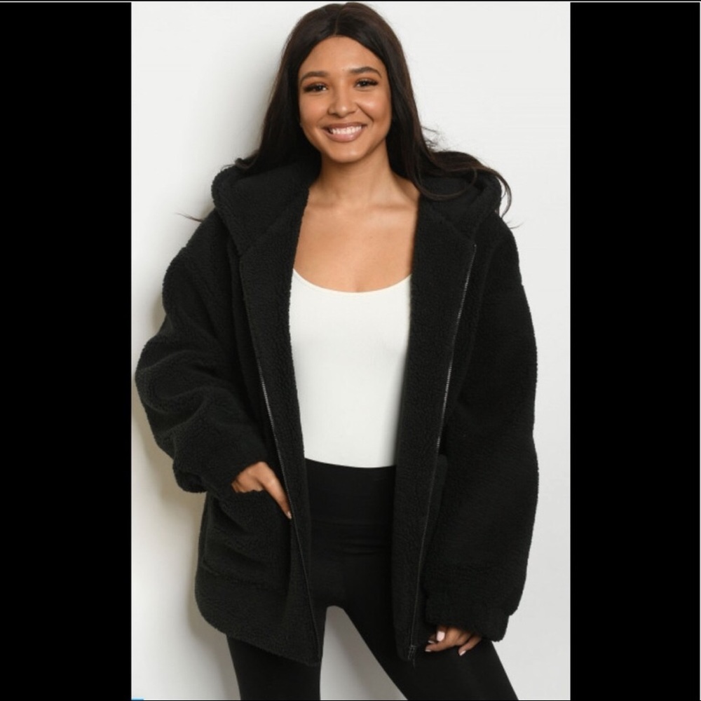🌹SALE- Black Teddy Coat - Picture 2 of 4